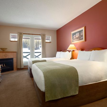 Sundance Lodge Sun Peaks Exteriör bild