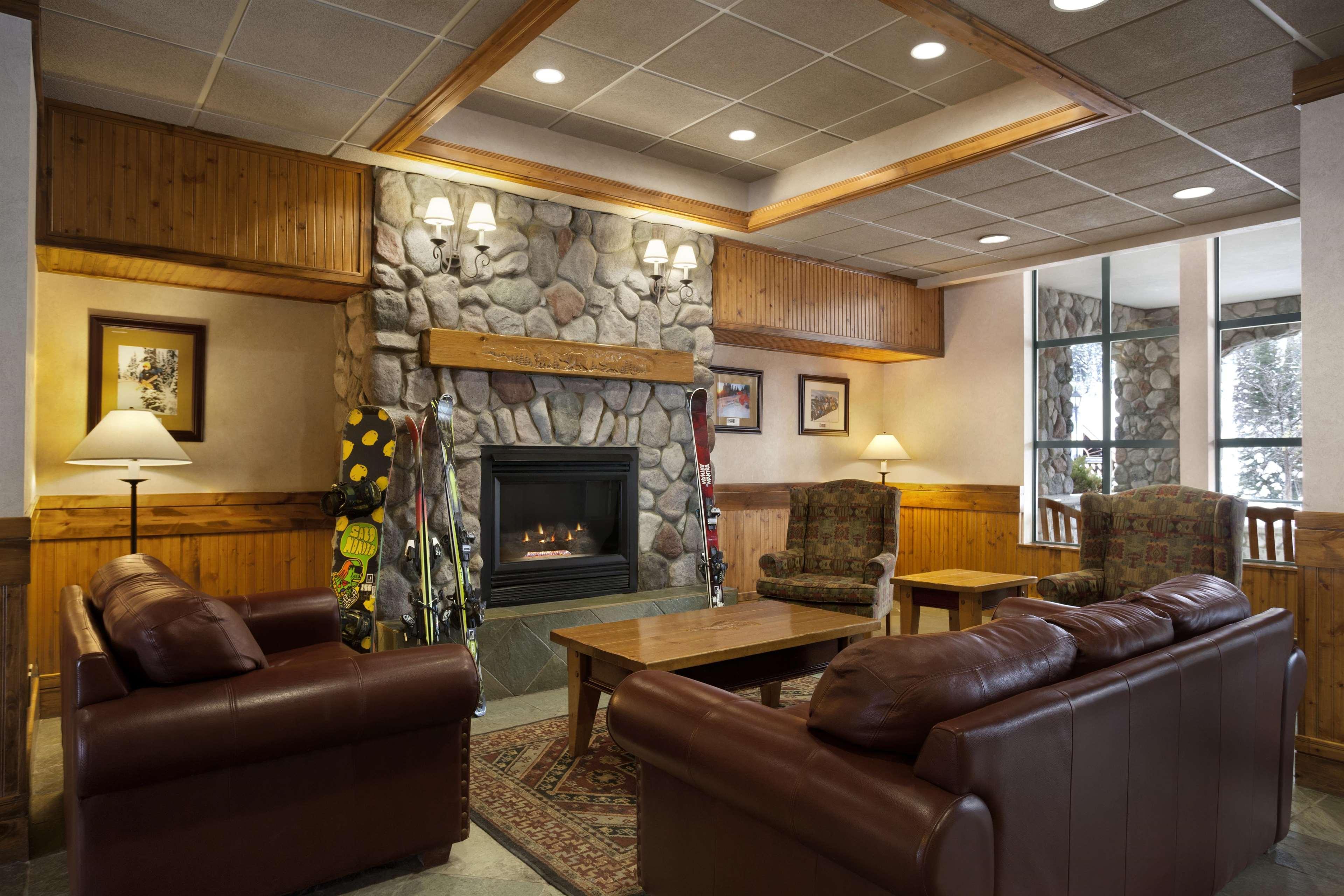 Sundance Lodge Sun Peaks Exteriör bild